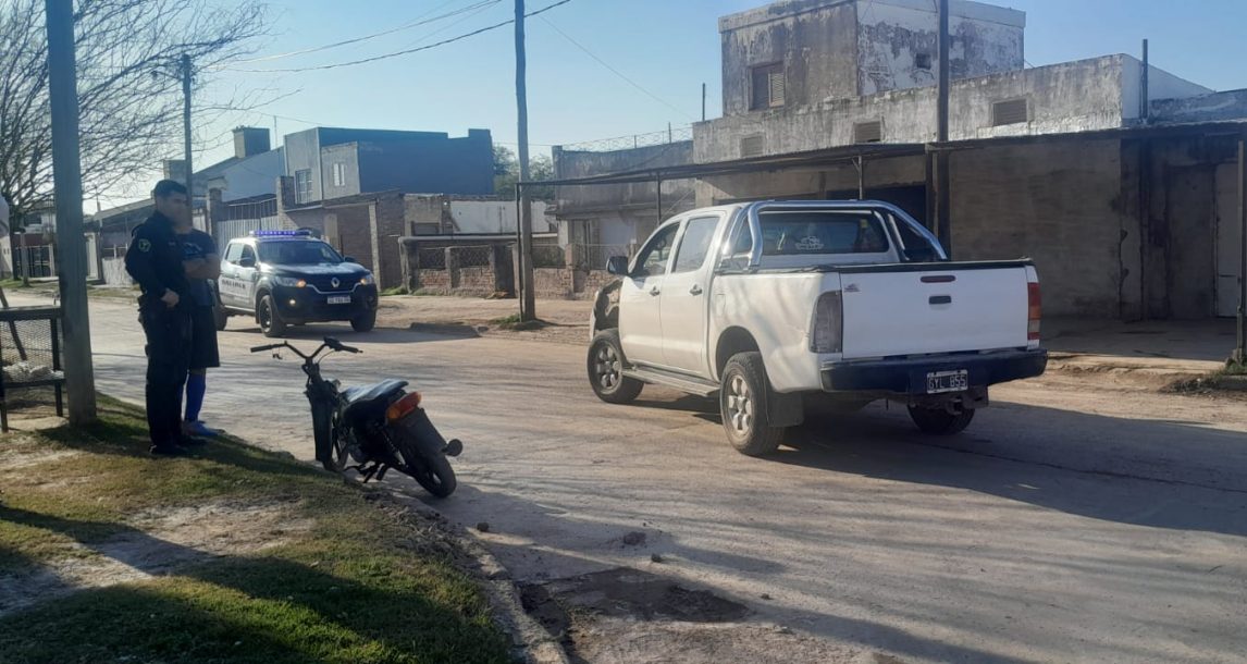 Añatuya: No vio a un motociclista y lo “encerró” en un giro