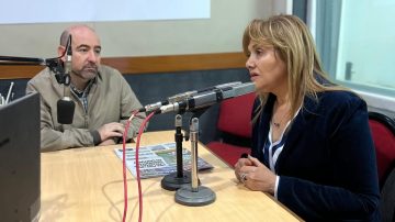 Verónica Larcher, junto a Mirolo: “La deserción escolar en Santiago es preocupante”