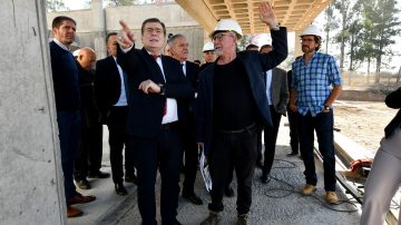 Zamora y Elías Suárez recorrieron viviendas y la futura terminal de ómnibus en Las Termas