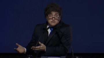 Milei obvió el tema coimas y defendió su plan: “Si la gente elige suicidarse, elige suicidarse”