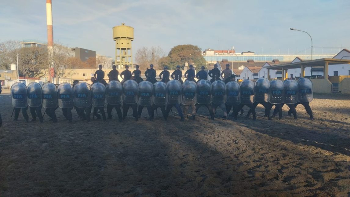 Efectivos de la Policía Montada culminaron curso de especialización en Buenos Aires