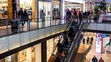 Suspenden viajes de compras a Chile por amenazas de barras