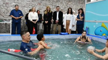 El IPRI inauguró sus piletas terapéuticas refuncionalizadas para niños y adultos
