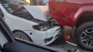 Violento accidente de tránsito en plena Av. Belgrano y casco céntrico