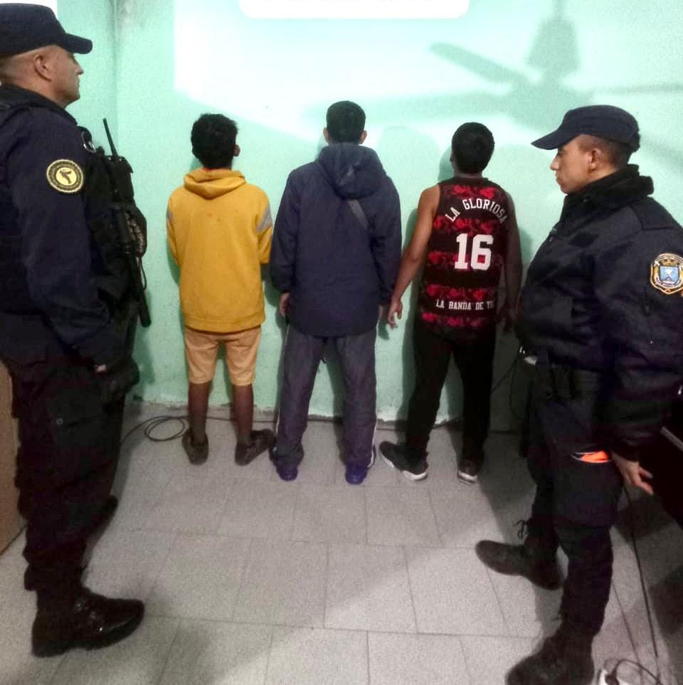 Desbaratan banda de foráneos que se hacían pasar por vendedores ambulantes