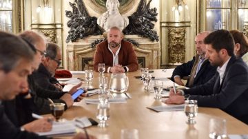 Tras el escándalo por coimas, el Gobierno analiza las bajas de pensiones por discapacidad