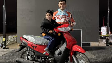 Conocé el afortunado ganador de la moto 0km de la maratón INFO EN MOVIMIENTO