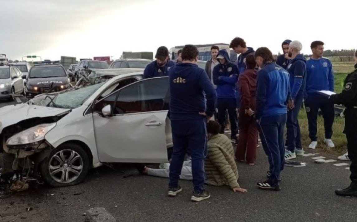 Jugador de Rosario Central chocó contra un camión cuando iba a entrenar
