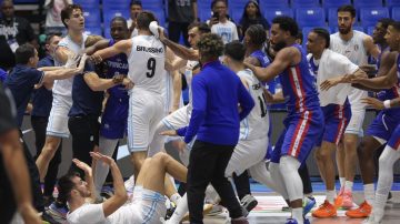 Argentina perdió ante República Dominicana en un final con empujones y piñas