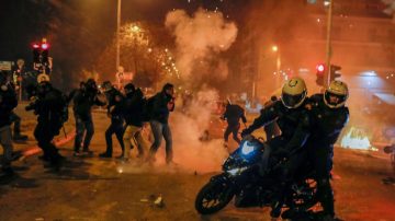 B° Santa Rosa: Campal entre menores de edad acabó con heridos y detenidos