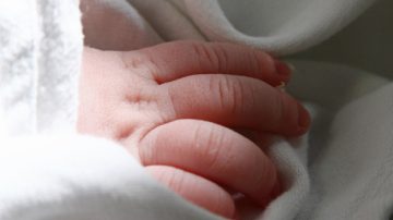 Una mujer dejó a su bebé de tres meses para ir al kiosco y cuando regresó se la habían robado