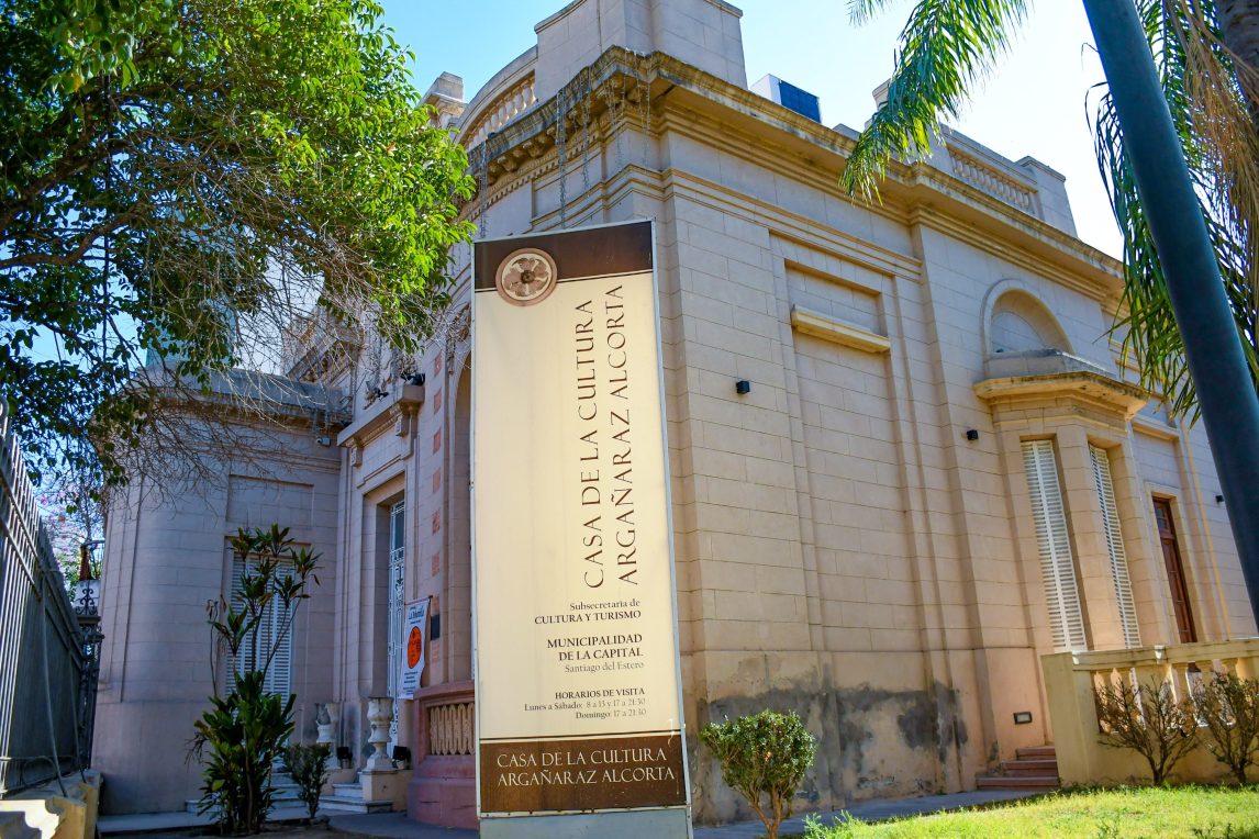 Cultura de la Capital amplió los plazos para la presentación de obra del concurso de artes visuales en Mediano Formato