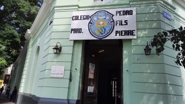 El duro momento de la comunidad del Colegio Firs Pierre tras la muerte de una estudiante
