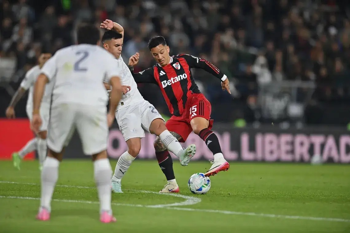 EN VIVO: River no quiere sorpresas ante Libertad y buscará pasar a cuartos de la Libertadores