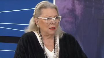 Elisa Carrió acusó a Milei de ver “pornografía infantil” y a su hermana de ser “la más oscura”