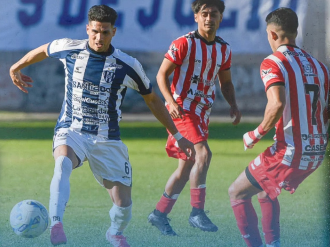 Sarmiento empató en La Banda ante 9 de Julio (R) y quedó en el lote de los punteros
