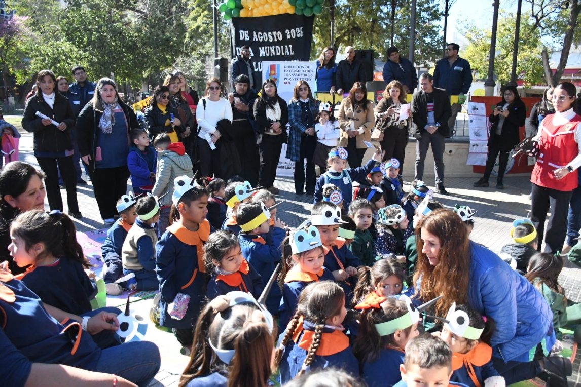 Jardines y personal de salud de la Municipalidad participaron de una jornada de concientización por el Día Mundial Contra el Dengue