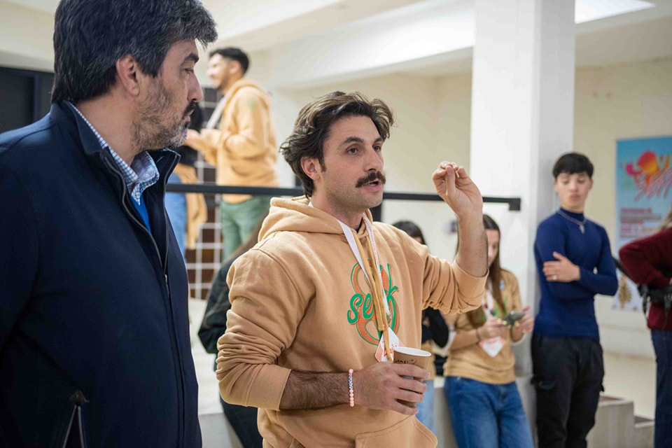 Un tintinense votará en los Globos de Oro: “Más allá de la satisfacción personal es una construcción colectiva”