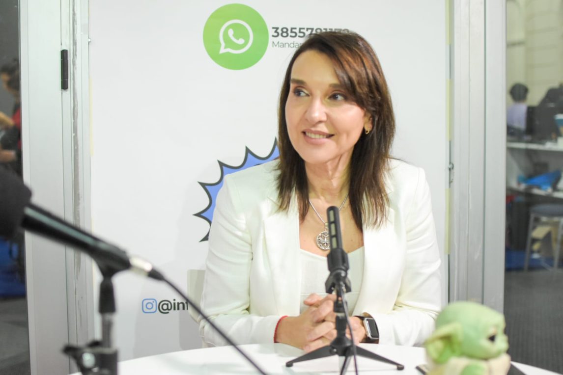 La ministra Mariela Nassif destacó la presencia de Info del Estero en la 15° Feria Provincial del Libro