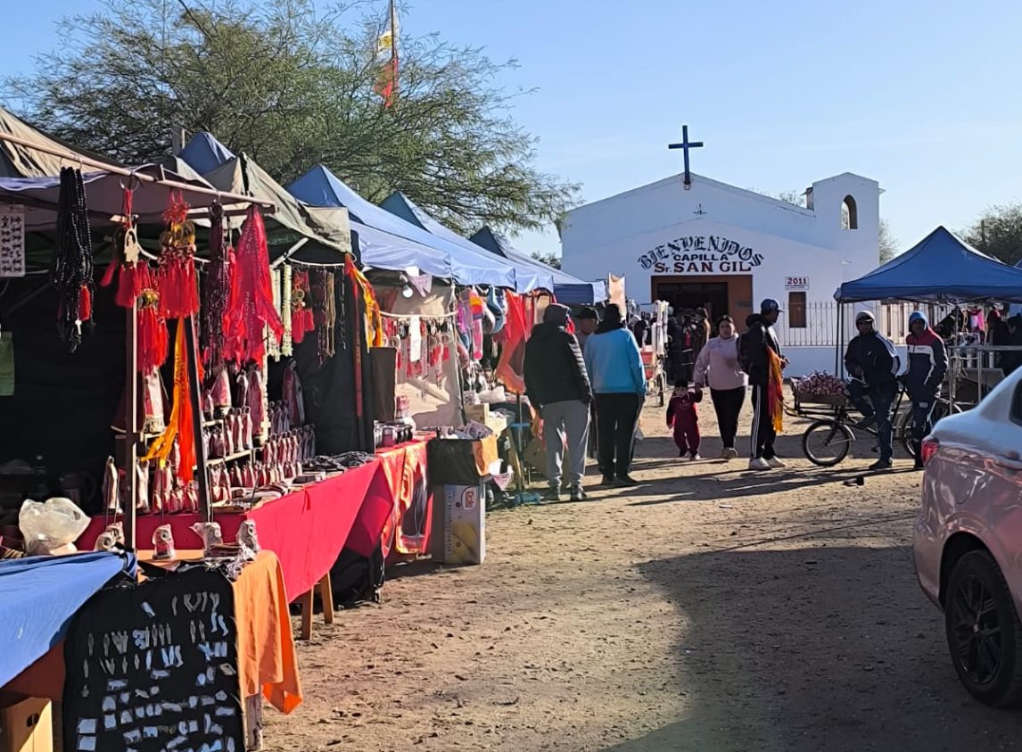 Cientos de fieles ya celebran la Fiesta Grande de San Gil en Sacha Pozo