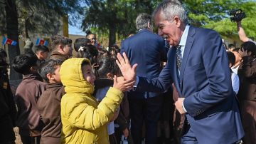 Elías Suárez acompañó al gobernador en inauguraciones de obras en Mitre y Aguirre