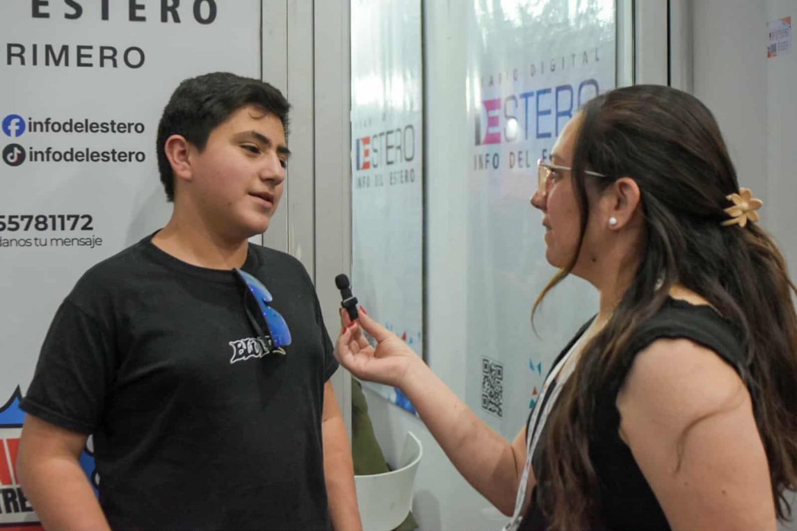 Tiziano, el pequeño lector de Info del Estero que vivió la experiencia de ser entrevistado en la Feria del Libro