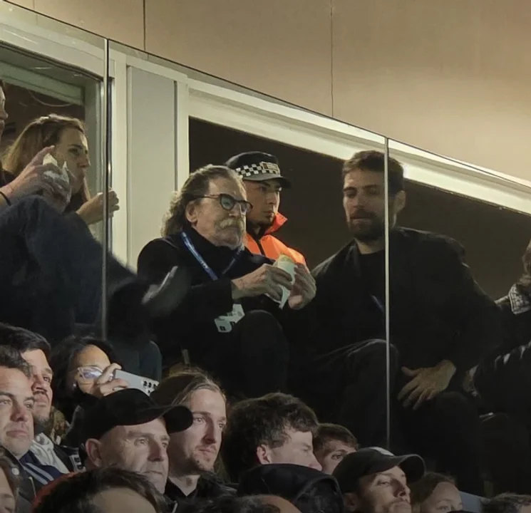 Messi Charly García
