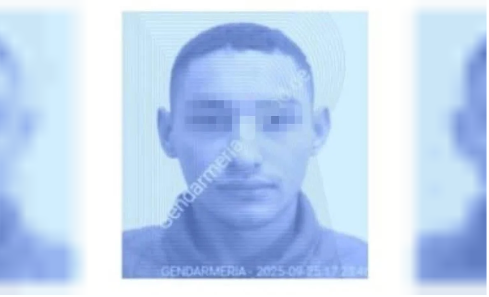 Triple crimen: emiten un pedido de captura internacional contra la mano derecha de “Pequeño J”