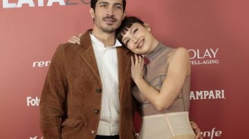 Úrsula Corberó confirmó que está embarazada de Chino Darín: la foto