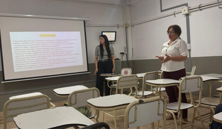 La Dra. Rodríguez disertó en la IV jornada de Diálogo y Reflexión de Investigación y Extensión