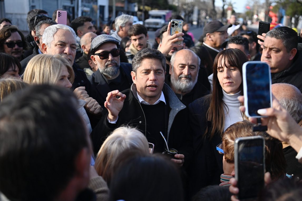 “Le pusimos freno a Milei”: el gobernador bonaerense festejó la victoria