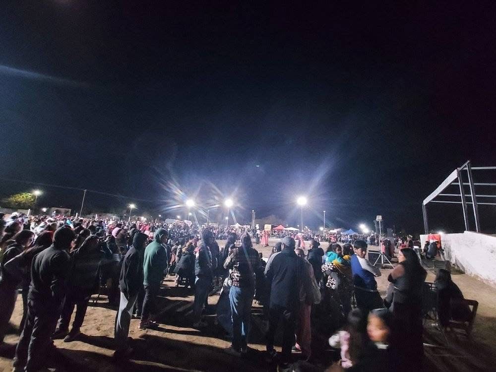 Una vigilia llena de música y baile marcó el cumpleaños 93 de Brea Pozo