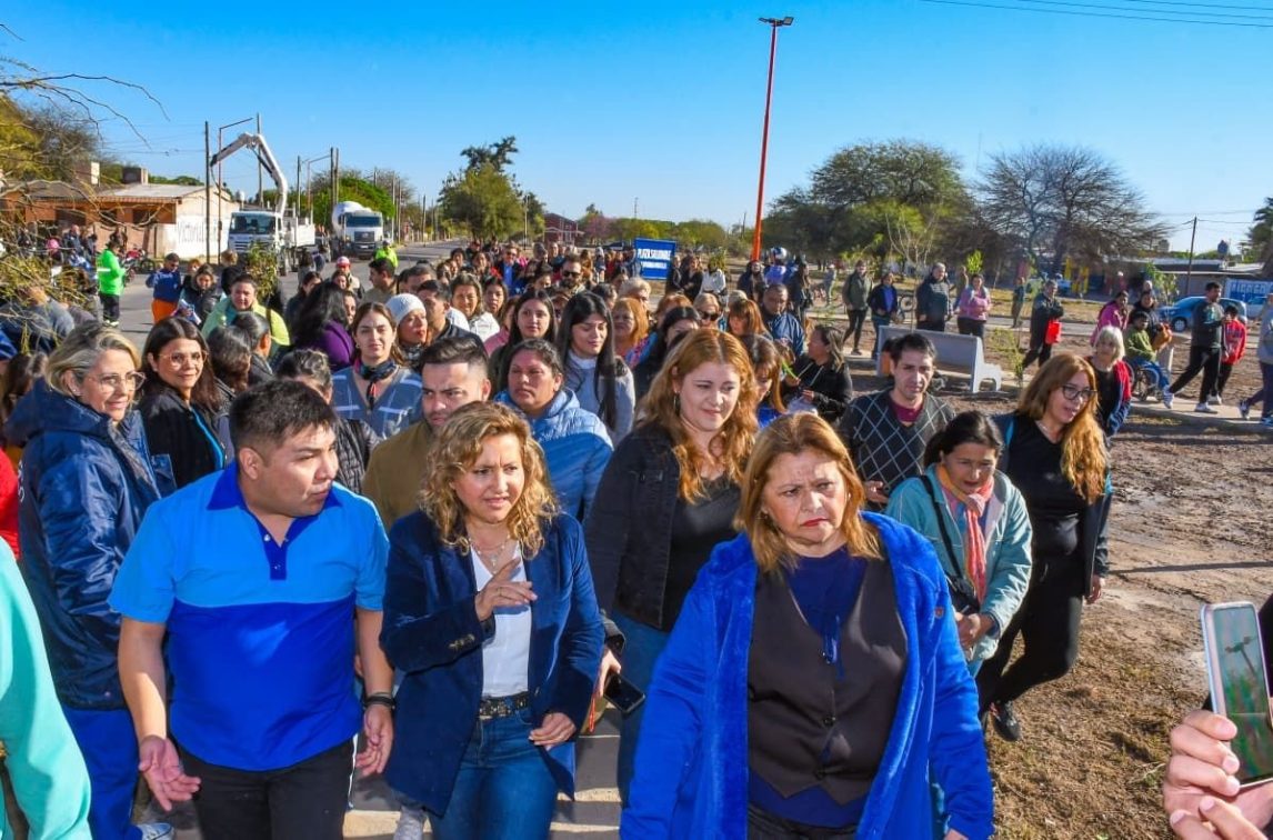 Habrá más de 2500 metros lineales del alumbrado Led en el barrio Campo Contreras