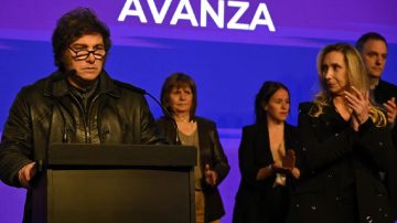 “Acá no se rinde nadie”: El mensaje de Milei caracterizado como un caballero Templario medieval