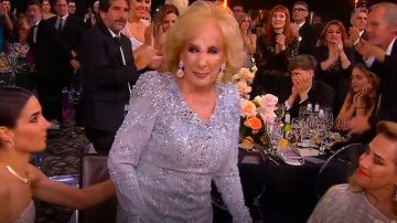 VIDEO: Mirtha Legrand recibió el Martín Fierro a la Trayectoria 2025