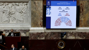 El Parlamento francés destituye al primer ministro François Bayrou y Macron deberá formar un nuevo Gobierno