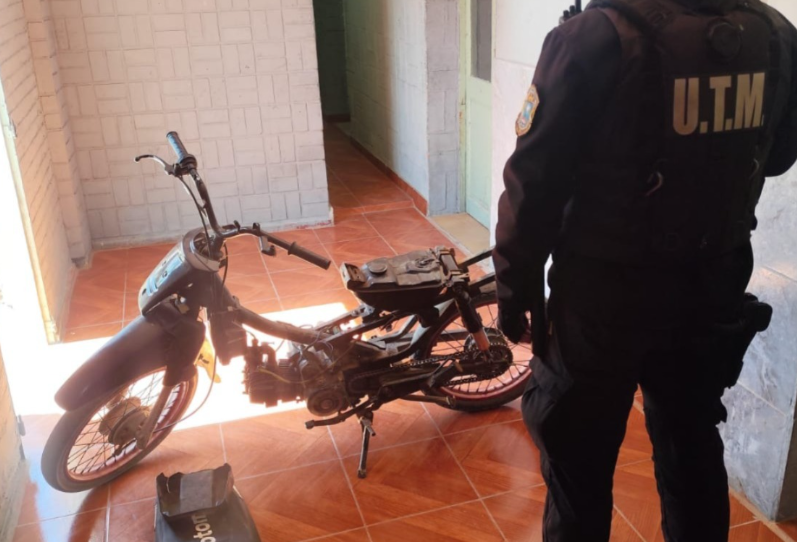 Recuperan una moto con partes adulteradas y que era conducida por un joven de 18 años