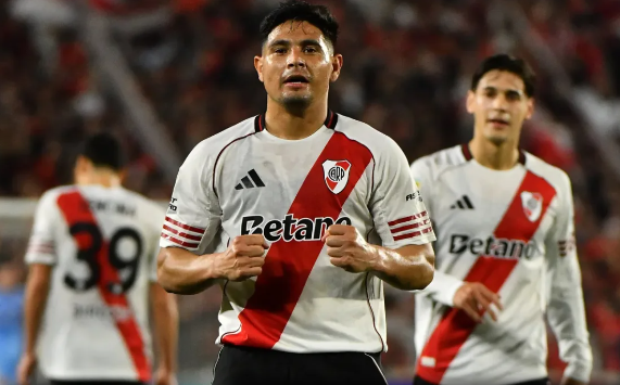 EN VIVO | Con mayoría de titulares, River visita a Estudiantes en busca de una victoria