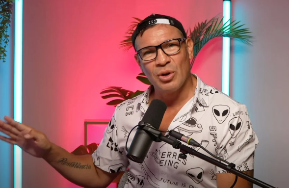 “Maravilla” Martínez utilizó una analogía para defender a Milei e insultó a un seguidor que lo criticó: “LTA”