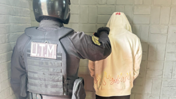 Atrapan a un ladrón que aprovechó la refacción de un local para robar ropa y otros bienes