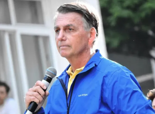 Bolsonaro fue diagnosticado con cáncer de piel mientras cumple prisión domiciliaria