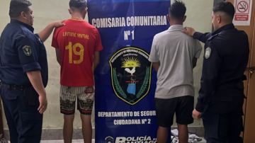 La policía los atrapó justo cuando intentaban robar una moto en pleno Centro: