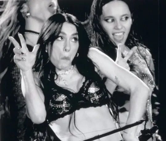 El show de Lali en Vélez: indirectas Karina y Javier Milei y la presencia de Tini y De Paul