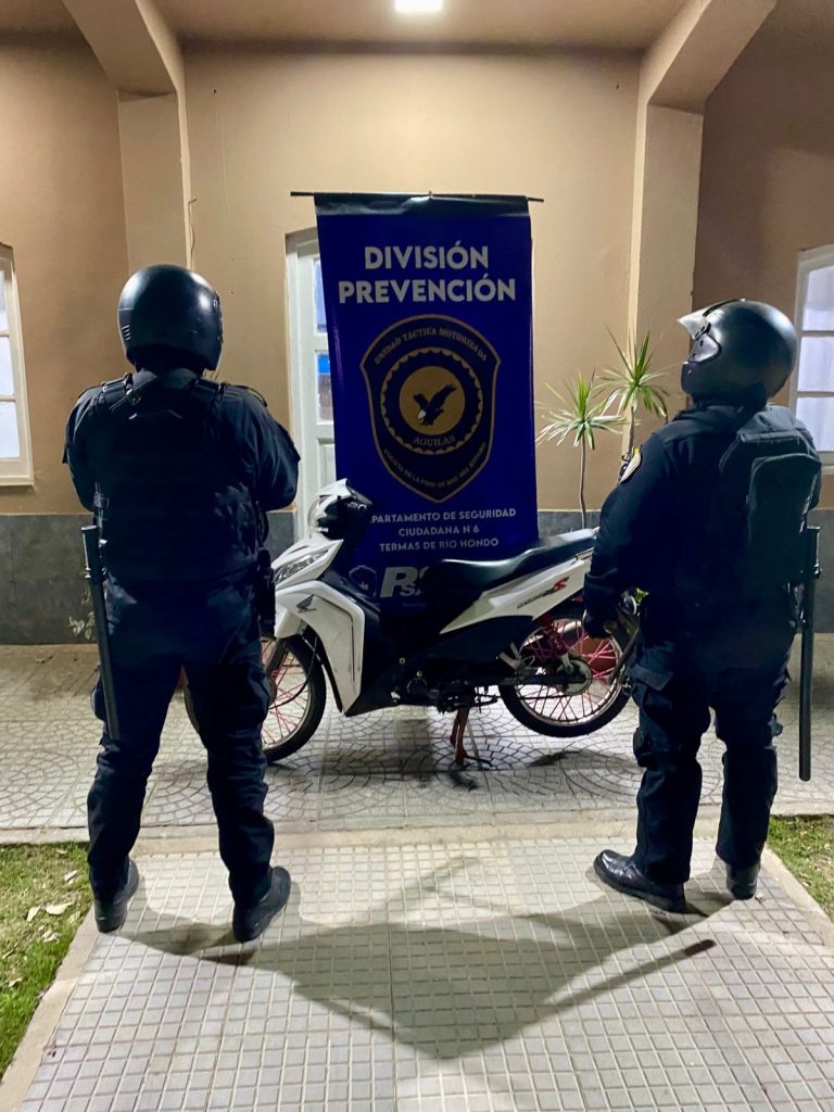Recuperan una motocicleta con pedido de secuestro vigente en Tucumán