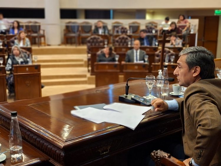 Legislatura provincial: valoran la vocación de servicio de los maestros santiagueños