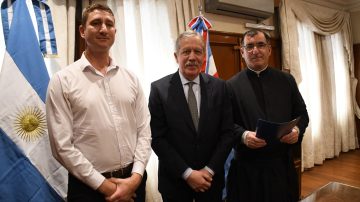 La provincia firmó un convenio de cooperación con “Educación Popular Asociación Civil” para construir una escuela en Quimilí