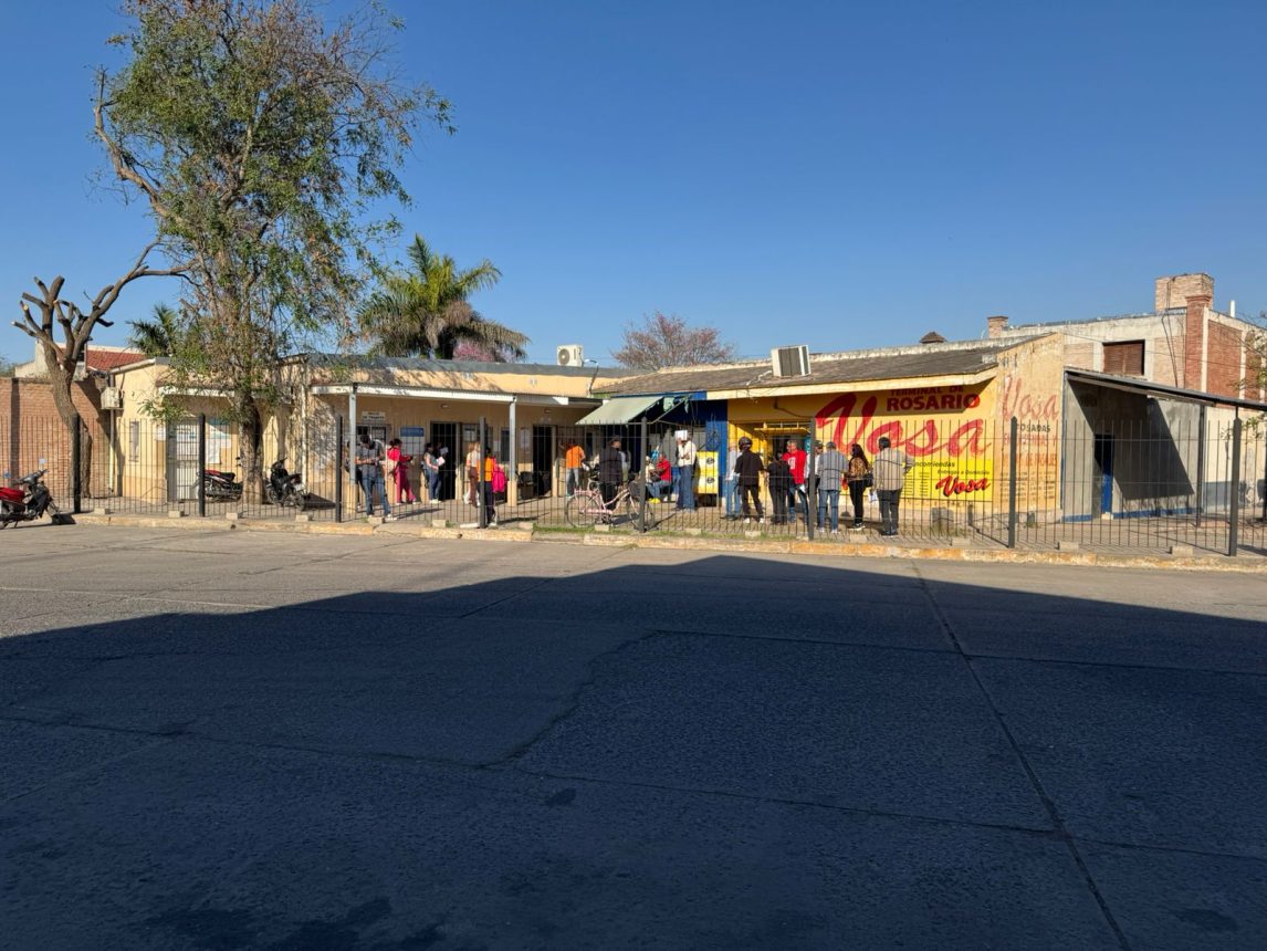 La odisea de renovar el carnet de conducir en La Banda y un supuesto entramado con gestores
