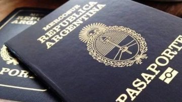 El error en las impresiones de pasaportes podría traer graves problemas a los viajeros