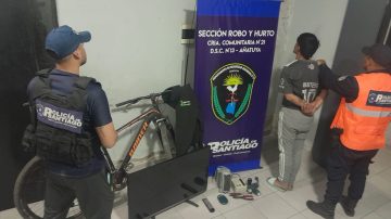 Por la detención de un solitario ladrón, recuperan importantes bienes en Bandera