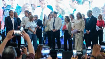 Zamora participó de la fiesta por el Día del Jubilado junto con Elías Suárez y Silva Neder